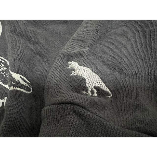 BREEZE スウェット グレー 恐竜 110 スウェット キッズ/ベビー/マタニティのキッズ服男の子用(90cm~)(Tシャツ/カットソー)の商品写真