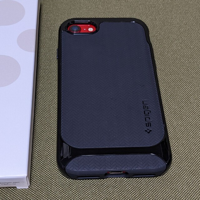 Spigen(シュピゲン)のSpigen 4.7インチ iPhone8/7用ケース ブラック SE互換 スマホ/家電/カメラのスマホアクセサリー(iPhoneケース)の商品写真