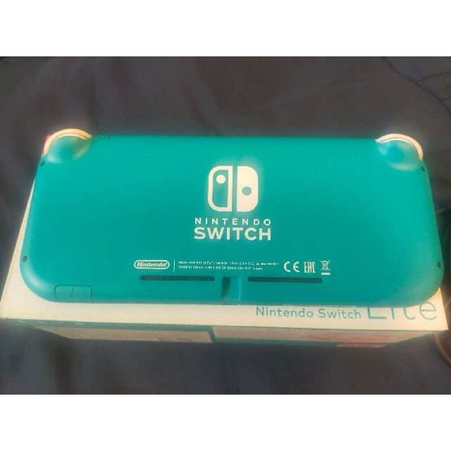 Nintendo Switch(ニンテンドースイッチ)の【64GB SD付き】Nintendo Switch light ターコイズ エンタメ/ホビーのゲームソフト/ゲーム機本体(携帯用ゲーム機本体)の商品写真