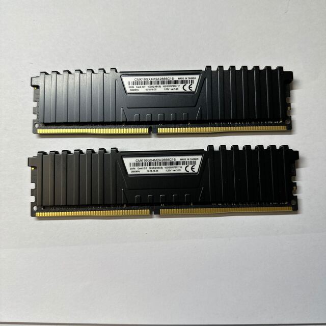 CORSAIR DDR4 2666MHz 2x8GB (合計16GB) スマホ/家電/カメラのPC/タブレット(PCパーツ)の商品写真