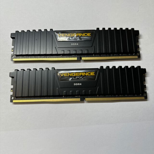 CORSAIR DDR4 2666MHz 2x8GB (合計16GB) スマホ/家電/カメラのPC/タブレット(PCパーツ)の商品写真