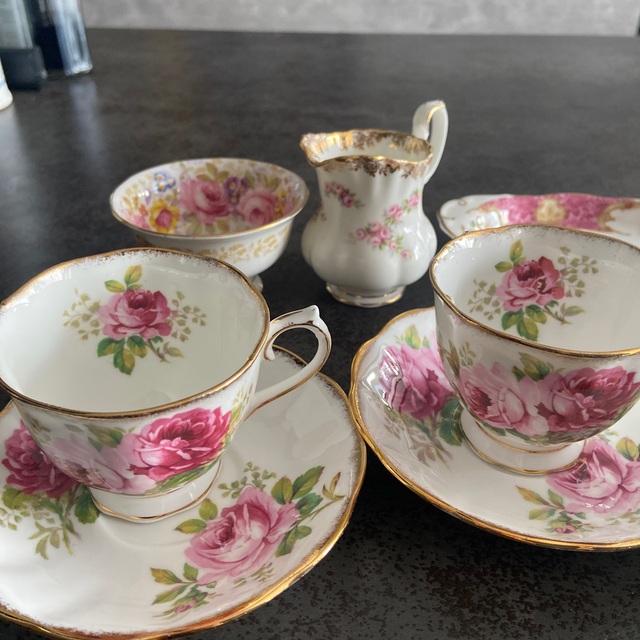 ROYAL ALBERT - ロイヤルアルバート ティーカップセットの通販 by りょ