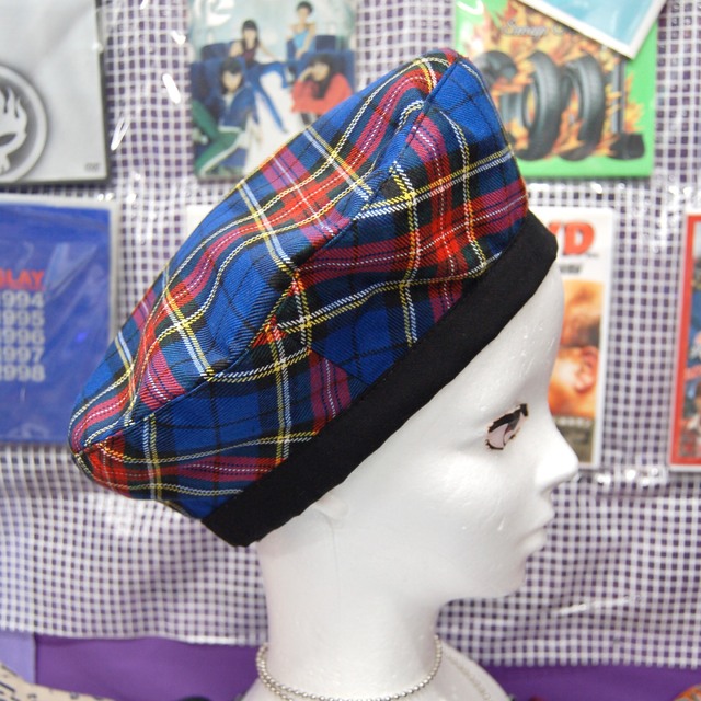 タータンチェック　ベレー帽:ブルー レディースの帽子(ハンチング/ベレー帽)の商品写真