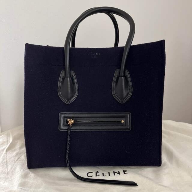 celine(セリーヌ)のCELINE ラゲージファントム フィービー レディースのバッグ(ハンドバッグ)の商品写真