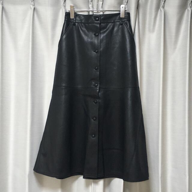 LE CIEL BLEU(ルシェルブルー)のLE CIEL BLEU フェイクレザースカート レディースのスカート(ロングスカート)の商品写真