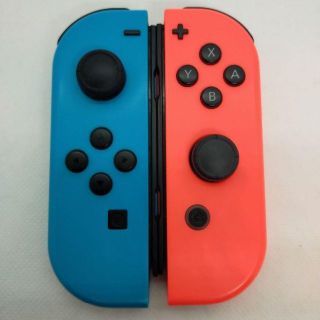 JOY-CON (LR)　ジョイコン　ネオンレッド　ネオンブルー(家庭用ゲーム機本体)