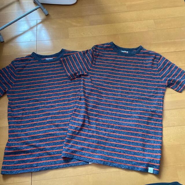 GAP Kids(ギャップキッズ)のGAP Tシャツ　お揃い　ペア　150.140センチ　濃グレー❌オレンジ キッズ/ベビー/マタニティのキッズ服男の子用(90cm~)(Tシャツ/カットソー)の商品写真