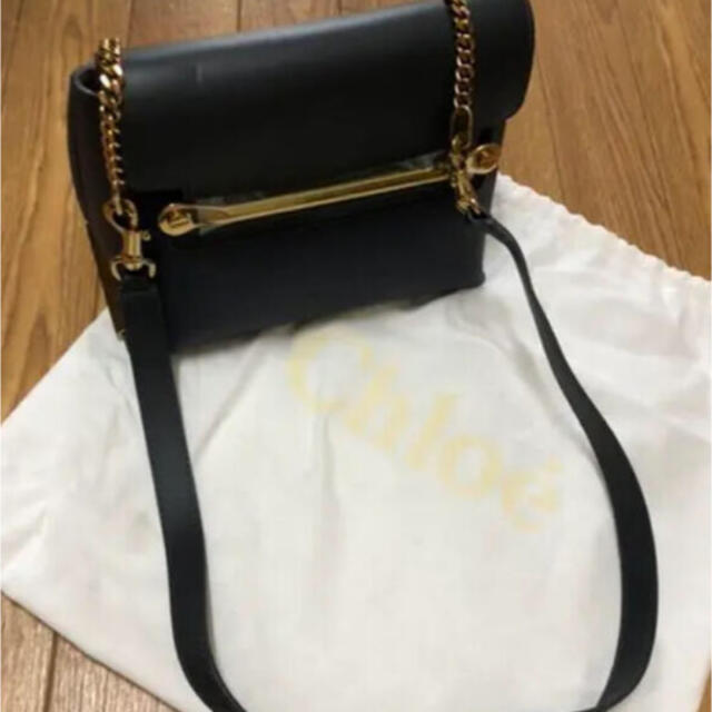 Chloe(クロエ)のクロエ　ショルダーバッグ　ネイビー レディースのバッグ(ショルダーバッグ)の商品写真