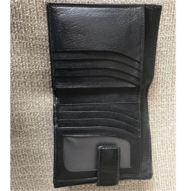 Ferragamo(フェラガモ)のフェラガモ　エナメル素材　財布 レディースのファッション小物(財布)の商品写真