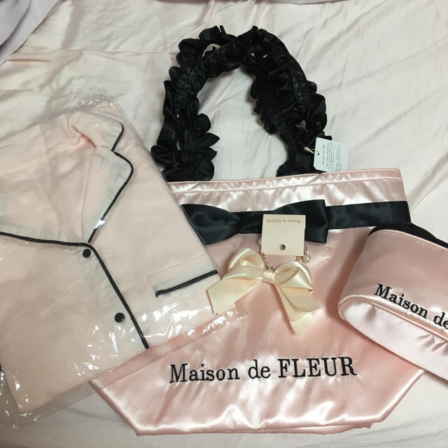 Maison de FLEUR(メゾンドフルール)の♡ メゾンドフルール セット ♡ レディースのルームウェア/パジャマ(ルームウェア)の商品写真