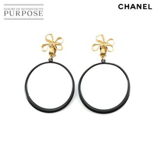 シャネル(CHANEL)のシャネル CHANEL ココマーク リボン フープ スイング イヤリング ゴールド ブラック アクセサリー 93P ヴィンテージ VLP 90142297(イヤリング)