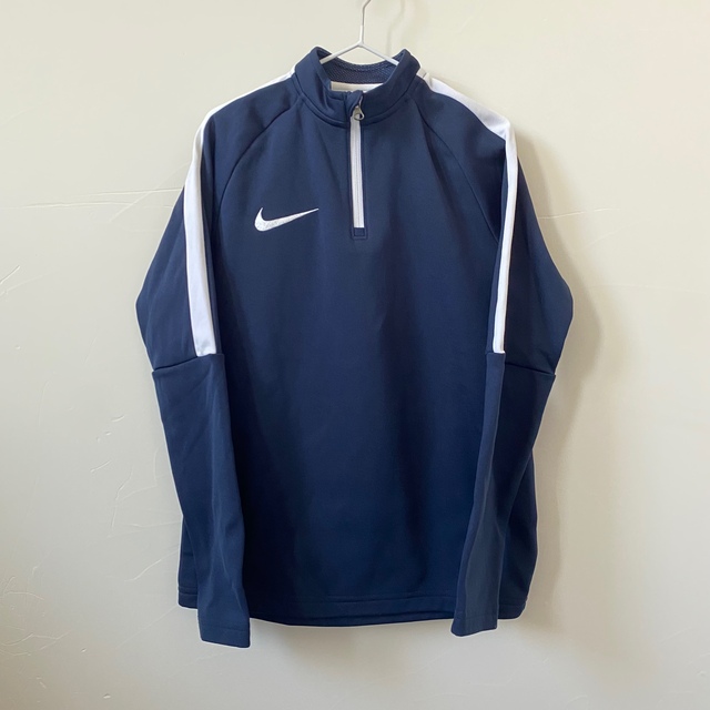 NIKE(ナイキ)のNIKE サッカー トレーニングウェア S 140 キッズ/ベビー/マタニティのキッズ服男の子用(90cm~)(Tシャツ/カットソー)の商品写真