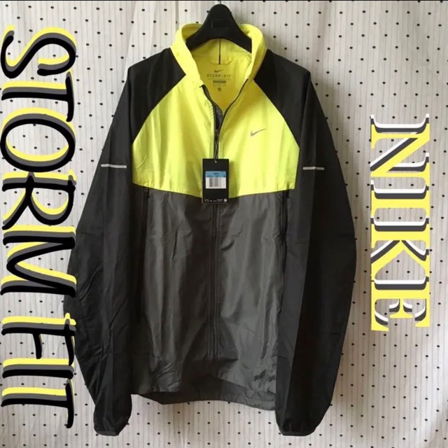NIKEナイキUS限定STORMFITストームフィットジャケットyellow M | フリマアプリ ラクマ