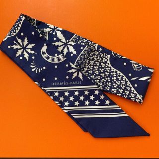 ファッション小物エルメス スカーフ ツイリー  Les Leopards Bandana レオパード・バンダナ HERMES シルクツイル