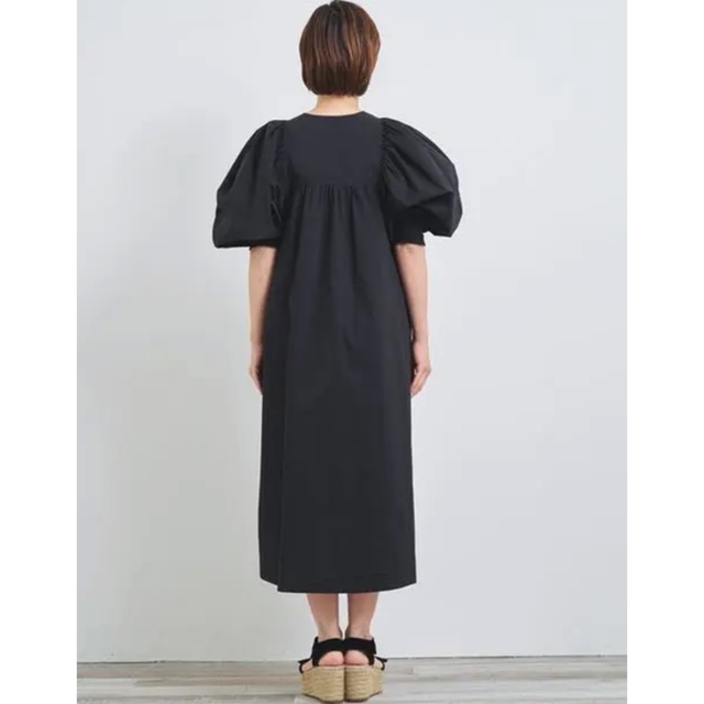 yori ヨリ パフスリーブ コットン ワンピース ブラック 【ファッション