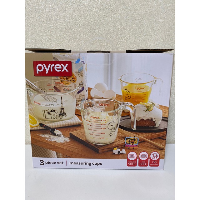 Pyrex(パイレックス)のPyrex パイレックス SNOOPY スヌーピー 計量カップ ３点セット インテリア/住まい/日用品のキッチン/食器(調理道具/製菓道具)の商品写真