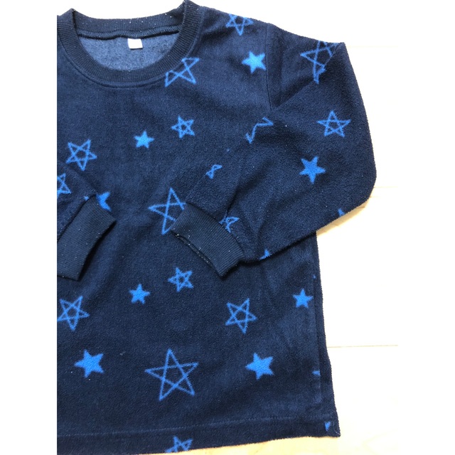 フリース パジャマ　長袖　110 キッズ/ベビー/マタニティのキッズ服男の子用(90cm~)(パジャマ)の商品写真