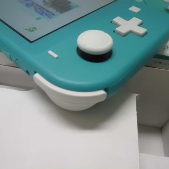 Nintendo Switch(ニンテンドースイッチ)のAurora様専用Nintendo Switch Lite Turquoise エンタメ/ホビーのゲームソフト/ゲーム機本体(携帯用ゲーム機本体)の商品写真