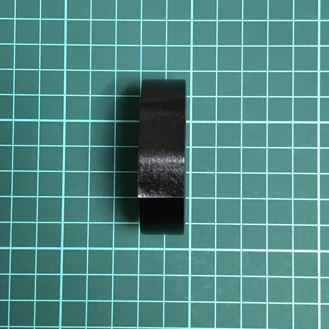 和紙粘着テープ ブラック 15mmx18mx8 インテリア/住まい/日用品の文房具(テープ/マスキングテープ)の商品写真