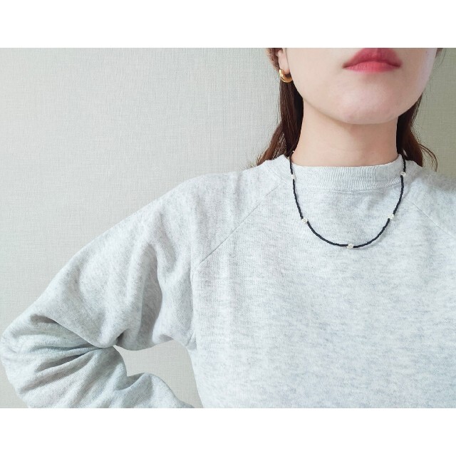 BEAUTY&YOUTH UNITED ARROWS(ビューティアンドユースユナイテッドアローズ)のflower（mat black✕white）ネックレス ハンドメイドのアクセサリー(ネックレス)の商品写真