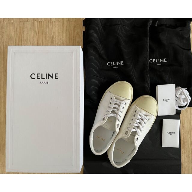 celine(セリーヌ)のCELINE ロゴスニーカー　38 レディースの靴/シューズ(スニーカー)の商品写真