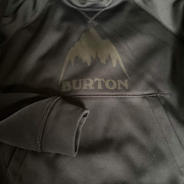 BURTON(バートン)のごまぴ様専用バートンまとめて。BURTON キッズパーカー　ブラック　S 120 スポーツ/アウトドアのスノーボード(ウエア/装備)の商品写真