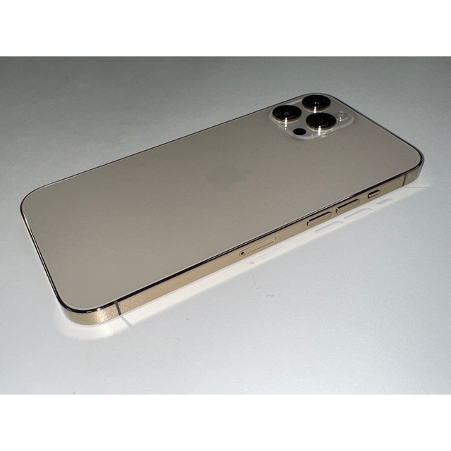 iPhone(アイフォーン)のアップル iPhone12 Pro Max 256GB ゴールド スマホ/家電/カメラのスマートフォン/携帯電話(スマートフォン本体)の商品写真