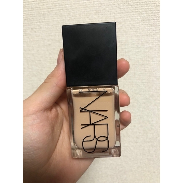 NARS ライトリフレクティング ファンデーション