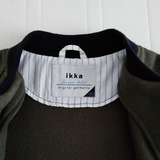 ikka(イッカ)のジャンパー　130 キッズ/ベビー/マタニティのキッズ服男の子用(90cm~)(ジャケット/上着)の商品写真