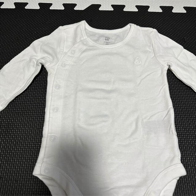 babyGAP(ベビーギャップ)のbaby GAP ベビーギャップ　ロンパース　新品　3枚セット キッズ/ベビー/マタニティのベビー服(~85cm)(ロンパース)の商品写真