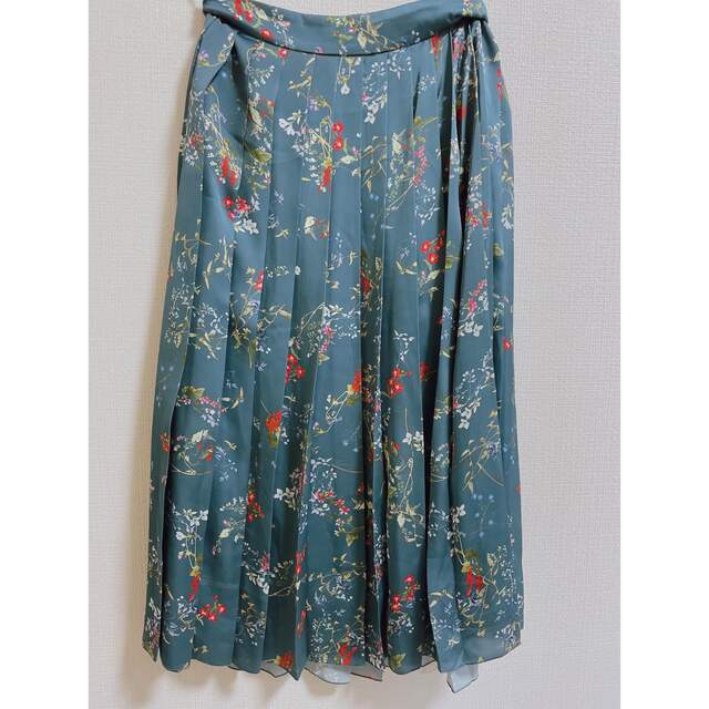 UNITED ARROWS(ユナイテッドアローズ)のユナイテッドアローズ　花柄プリーツスカート レディースのスカート(ロングスカート)の商品写真