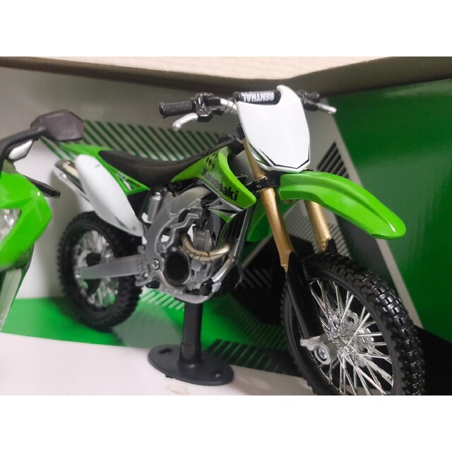 新品　マイスト 1/12スケール kawasaki モーターサイクル　４台セット 5