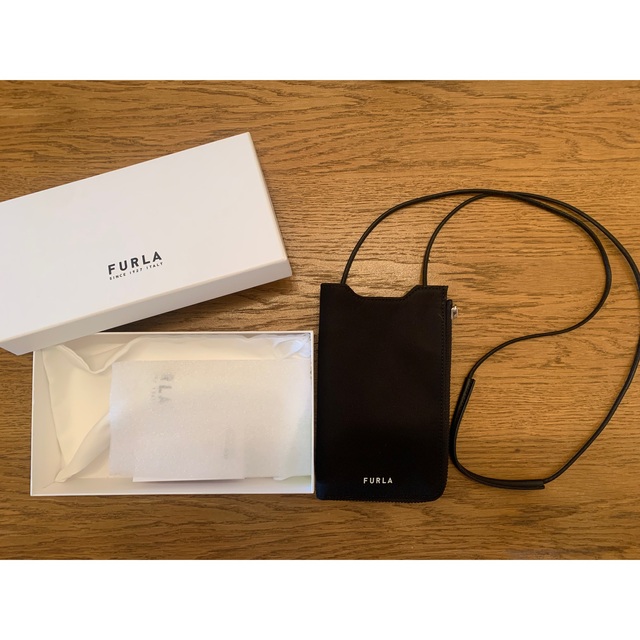Furla(フルラ)のＦＵＲＬＡ モバイル ケース Nero ブラック レディースのファッション小物(財布)の商品写真