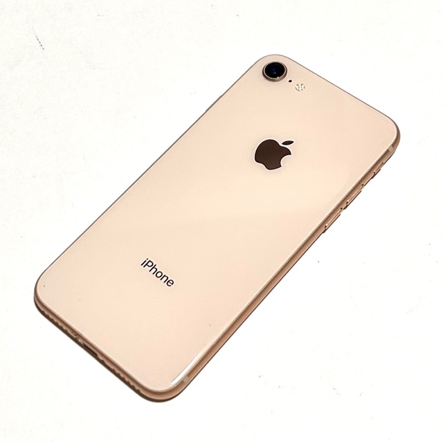 iPhone(アイフォーン)のiPhone8 本体のみ 64GB au版SIMフリー スマホ/家電/カメラのスマートフォン/携帯電話(スマートフォン本体)の商品写真