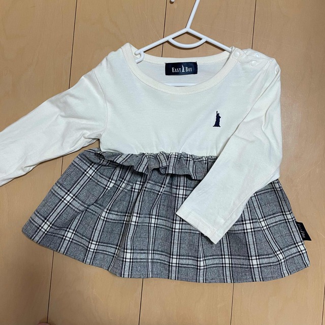 EASTBOY(イーストボーイ)のイーストボーイ　100 キッズ/ベビー/マタニティのキッズ服女の子用(90cm~)(Tシャツ/カットソー)の商品写真