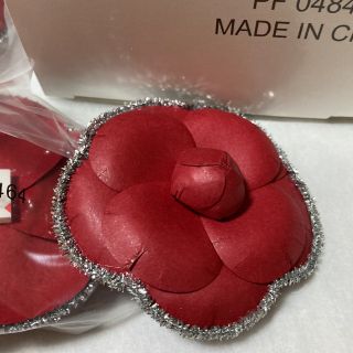 未使用 Chanel シャネル コサージュ ブローチ カメリア ベージュ 花