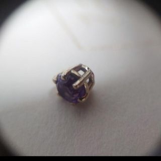 BVLA 14KWG 4mm プロング アメシスト 片耳用の通販 by ま。の