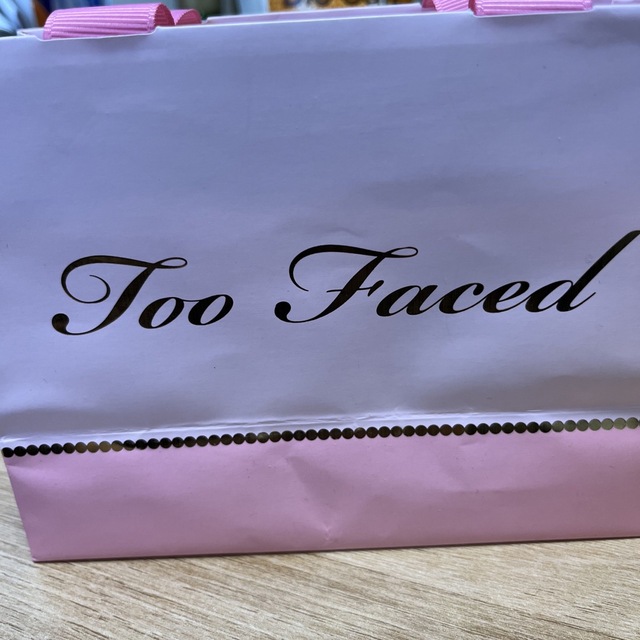 Too Faced(トゥフェイス)の　トゥーフェイスド　　MAC  リップトリートメント　プレゼントにも⭐︎ コスメ/美容のスキンケア/基礎化粧品(リップケア/リップクリーム)の商品写真