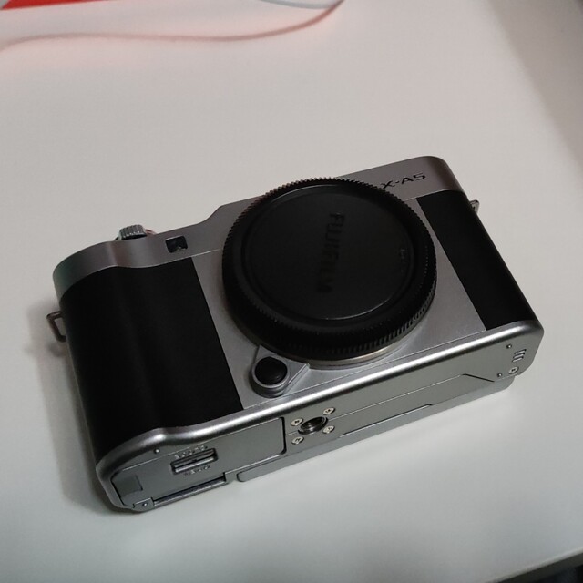 FUJIFILM  X-A5  レンズセット　ミラーレスカメラ