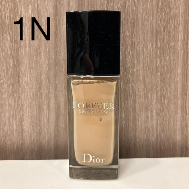 Dior(ディオール)のディオールスキン　フォーエバー　フルイド　グロウ コスメ/美容のベースメイク/化粧品(ファンデーション)の商品写真