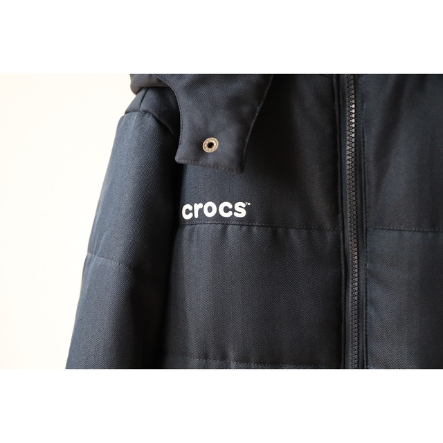 crocs(クロックス)のcrocs クロックス ダウンジャケット 160サイズ キッズ/ベビー/マタニティのキッズ服男の子用(90cm~)(ジャケット/上着)の商品写真