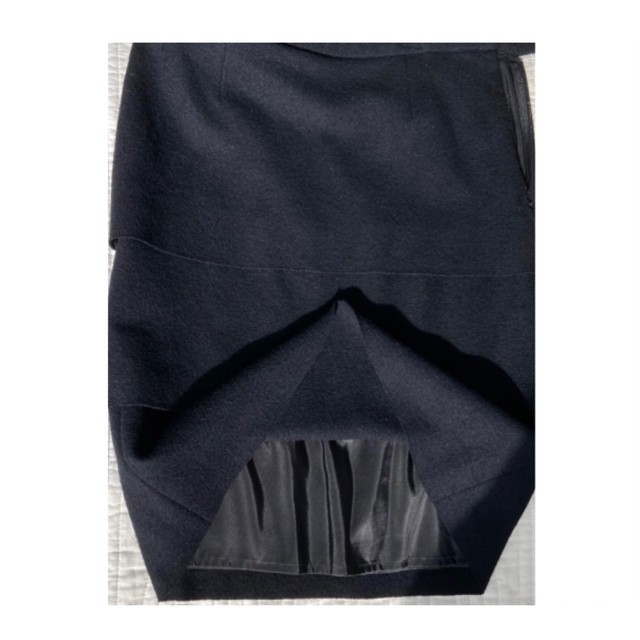 M-premier(エムプルミエ)のM-PREMlERティーアードタイトスカート　毛100% レディースのスカート(ひざ丈スカート)の商品写真