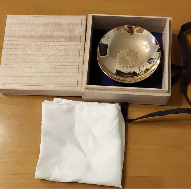 レア 美品!】24KGP刻印入 菊の御紋 大型 金杯 盃重量187.3g レア 美品!】24KGP刻印入 菊の御紋 大型 金杯 盃重量187.3g