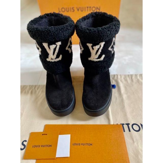 Louis Vuitton Snowdrop flat ankle boots (1A8D1P)