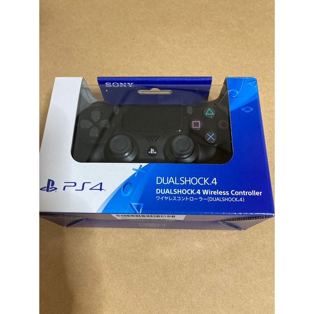 PlayStation4(プレイステーション4)のPS4純正コントローラー エンタメ/ホビーのゲームソフト/ゲーム機本体(家庭用ゲーム機本体)の商品写真