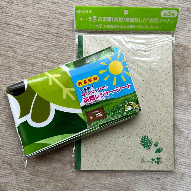 伊藤園 【新品未使用】おーいお茶 レジャーシートノートの通販 by says 伊藤園「お茶ノート」全3種