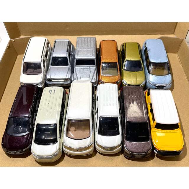 Takara Tomy(タカラトミー)のトミカ (S11) ワンボックスカー等12台セット エンタメ/ホビーのおもちゃ/ぬいぐるみ(ミニカー)の商品写真