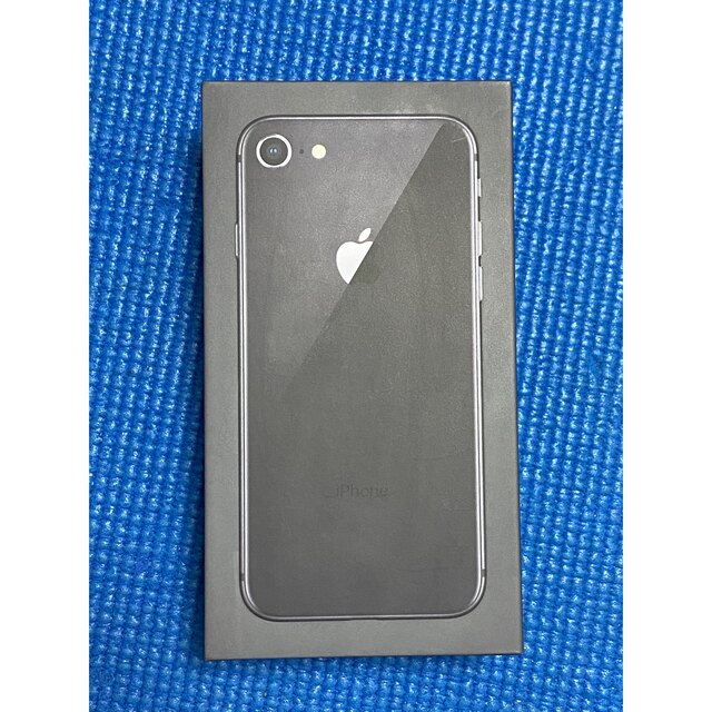 Apple(アップル)のiPhone8 スマホ/家電/カメラのスマートフォン/携帯電話(スマートフォン本体)の商品写真