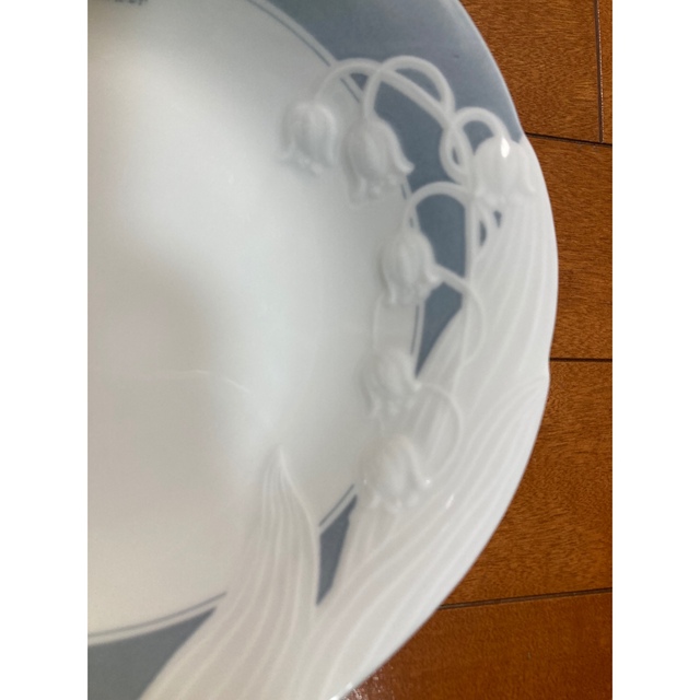 マルイ(マルイ)のカレー皿5枚　スプーン5本　箸置き5個　セット インテリア/住まい/日用品のキッチン/食器(食器)の商品写真