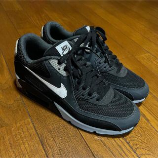 ナイキ(NIKE)の【土日限定お値下げ】ナイキ エアマックス90 エッセンシャル 26.5 白 黒 (スニーカー)